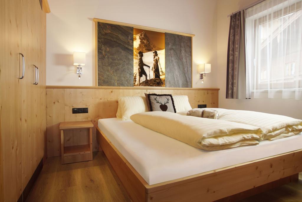 Haus Hintertux Otel Oda fotoğraf