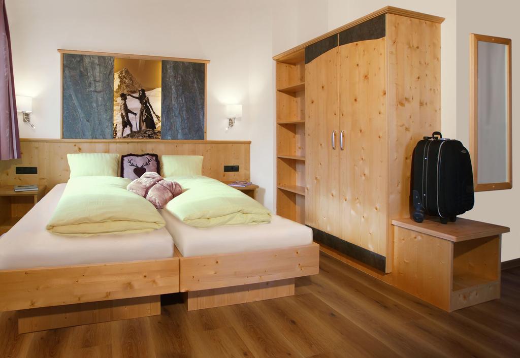 Haus Hintertux Otel Oda fotoğraf